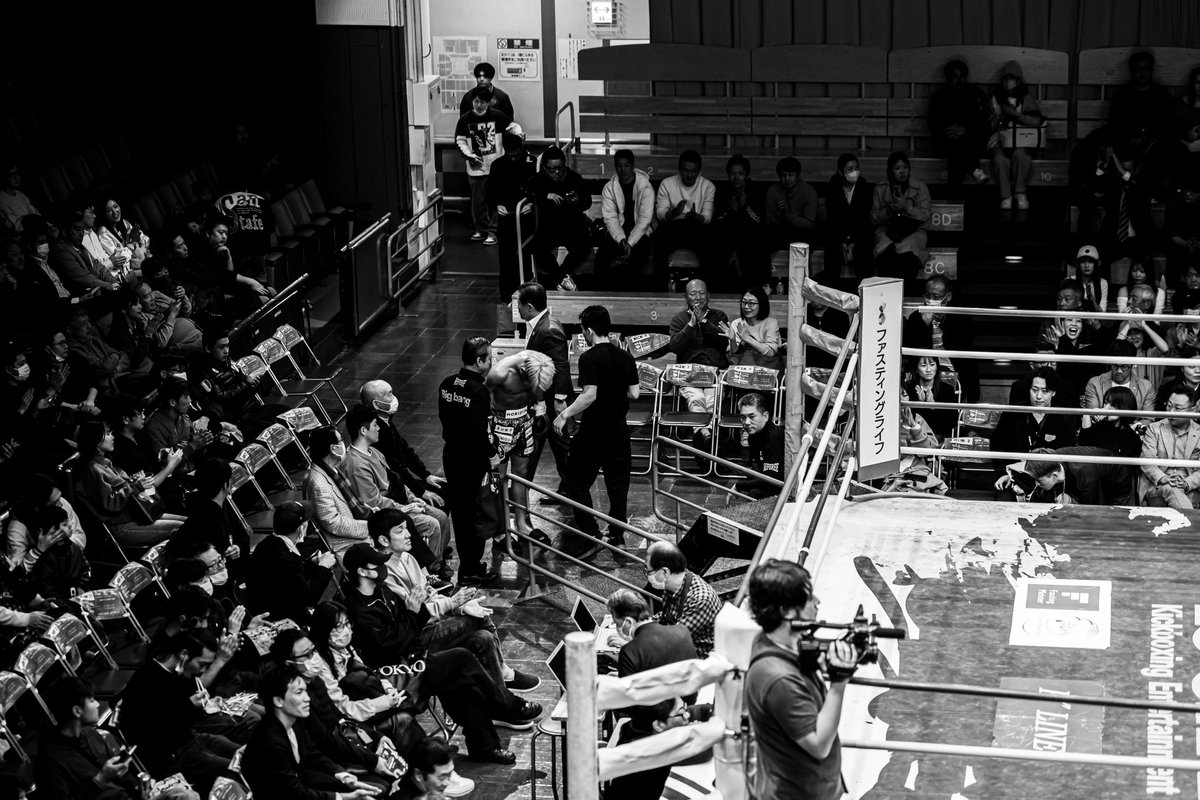 まずは怪我を治す事からだけど

ここからバンタム級がどう動くかはわからないけど、夏頃復帰して11月の横浜でタイトルマッチやりたい。

大舞台の方が強いので👌🏾
100%盛り上げてチャンピオンなります。

必ずレベルアップして戻るのでお願いします❤️‍🔥

<a href="/bigbangt1/">Bigbang Kickboxing Official</a> 
<a href="/ToshikiTaniyama/">谷山俊樹　TANIYAMA TOSHIKI</a>