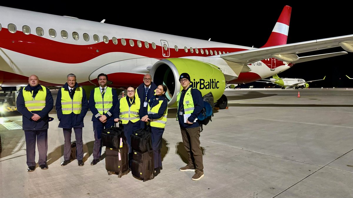 airBaltic tweet media