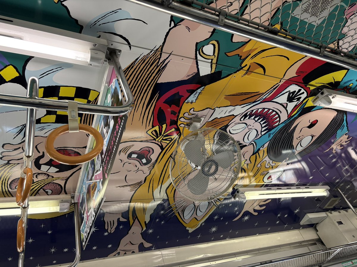 境港〜〜〜〜〜
電車の止まる位置わかってなくて2時間駅にいるの、最高に私って感じ