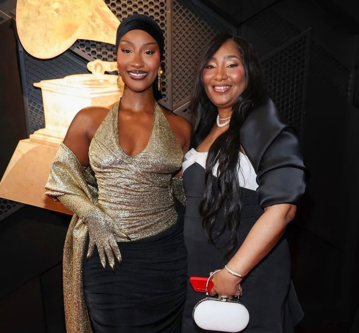 NOTJUSTOK tweet media