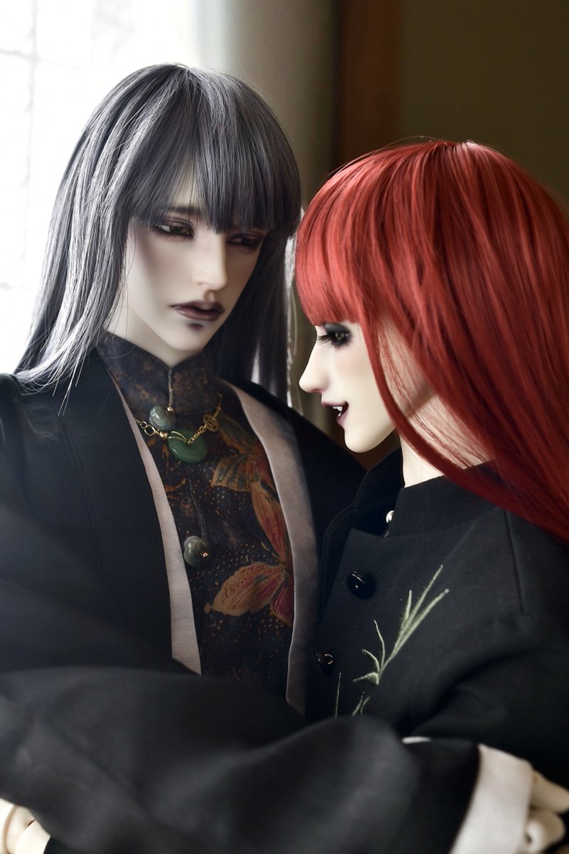 兄弟の再会
蛇巳さんが珍しくしおらしい

#おもちメイク