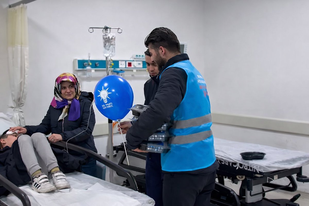 Ramazan 17🌙 
📍EyüpSultan Vefa İftarı
📍Yeni Seçmen İstanbul Yürütme Toplantısı 
📍İl Başkanlığımızda Ateş Başı 
📍 <a href="/SariyerAkgenc/">AK Gençlik Sarıyer🇹🇷</a> Sahura ✋🏻 Kala
#BirOlmakRuhumuzdaVar