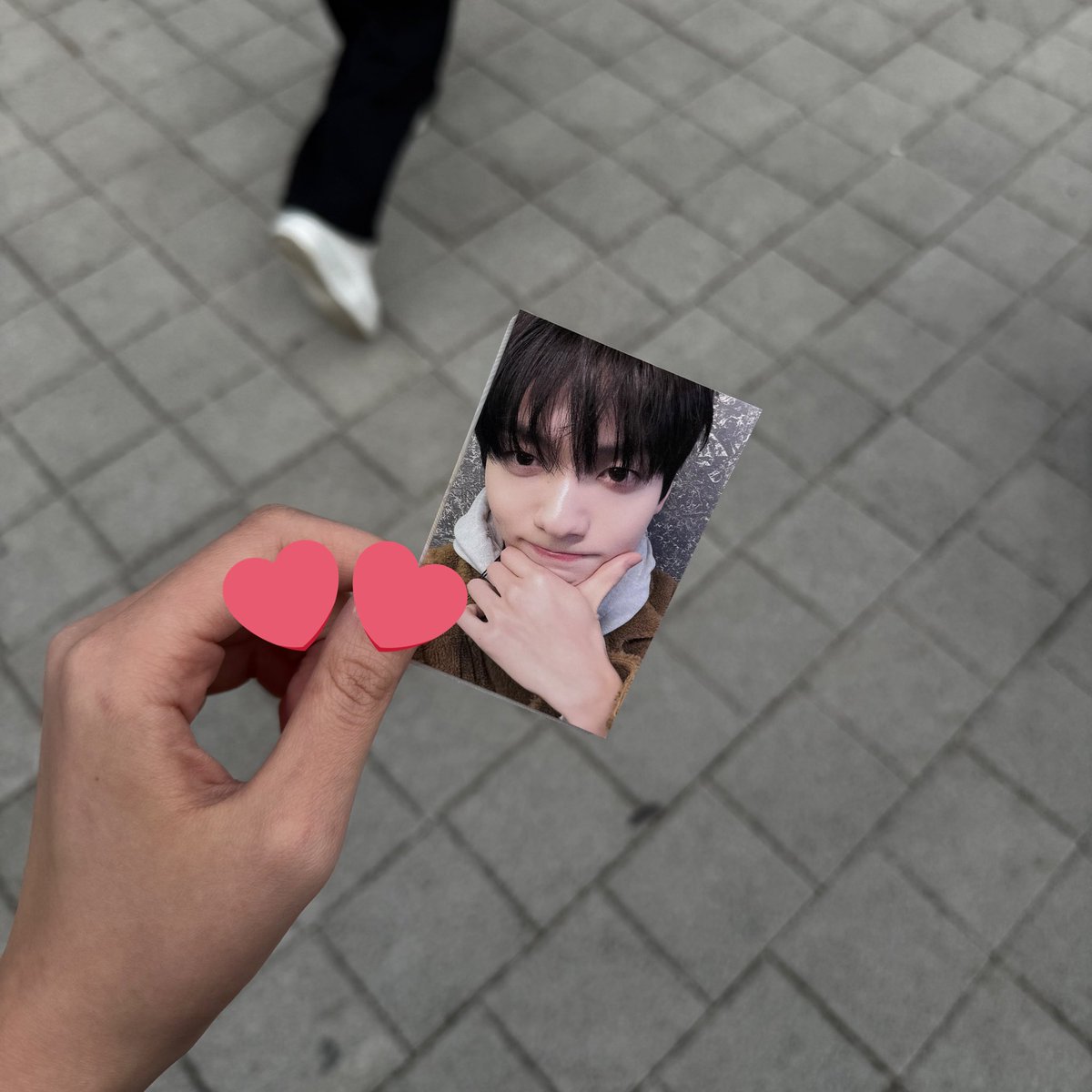 jjjjay0214's tweet photo. 모아존 수빈 포카 양도합니다

2.0
배송비 미포함

준등기, 편의점 반택
인증 모두 가능

https://t.co/Z3temekpNb

투바투 콘서트 모아존 수빈 연준 범규 태현 휴닝카이 포카 포카양도 투모로우바이투게더 모아콘 콘서트 txt pc sell photocard https://t.co/pdrveA424P
