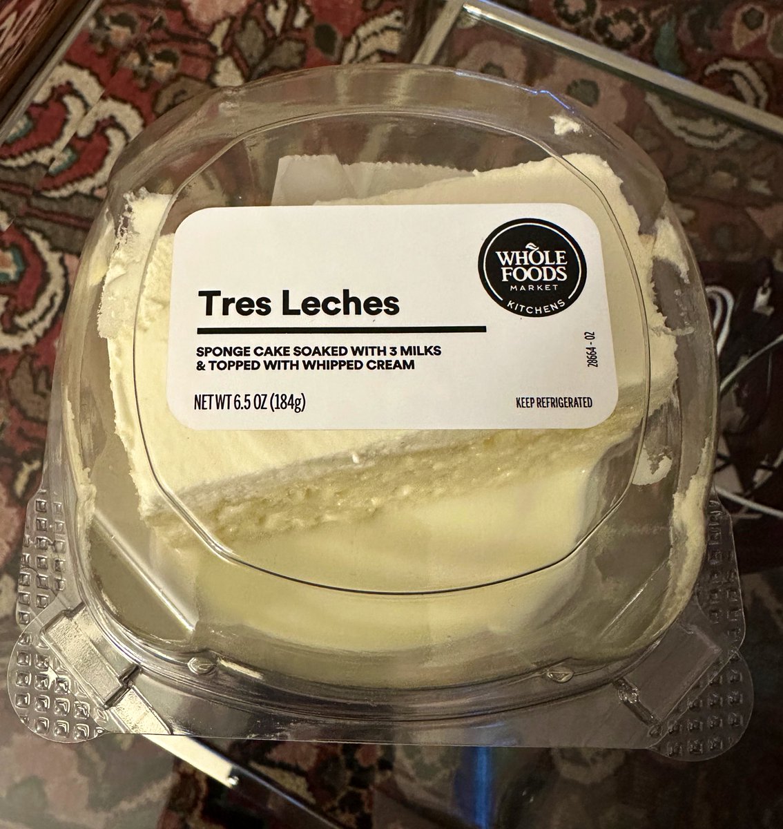 free_style_chef's tweet image. I spent 2.5 hours in the gym this Friday evening. I ran 7K (4.4 miles) and then strength trained focusing on mostly lower body with some upper body. 

Tres leches cake was definitely motivating me! I totally deserve this treat! 😁 

#cake #fridaymood