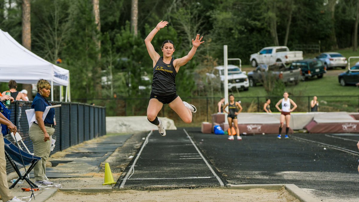 LeTourneau YellowJackets tweet media