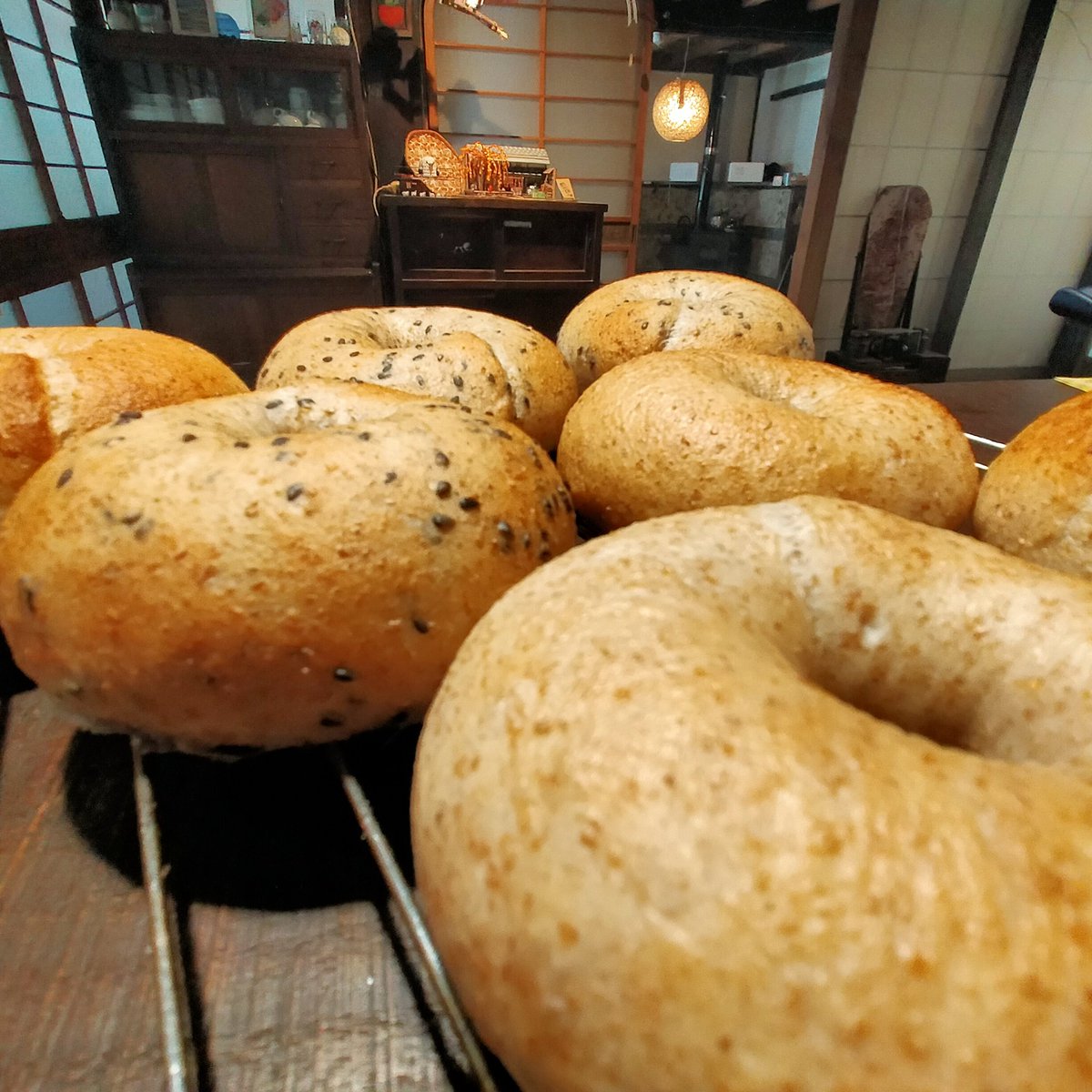 自家栽培小麦を使ったベーグル
プレーン　胡麻
金柑　🤗

#古民家カフェ