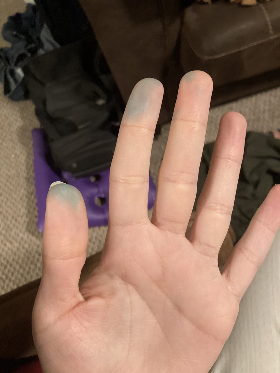 burger girl 2 tweet media