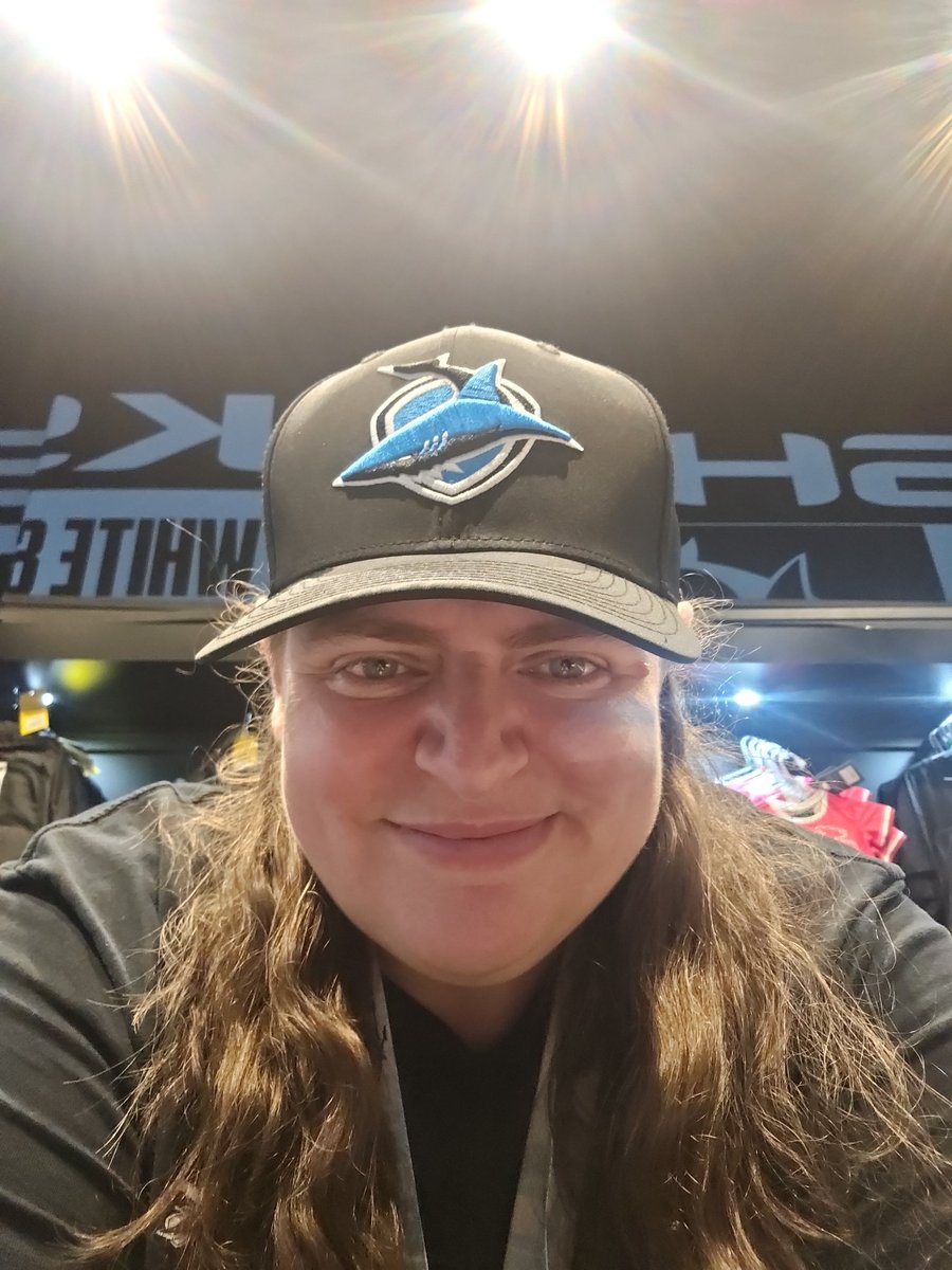 Ash 116 23 50 🦈 tweet media