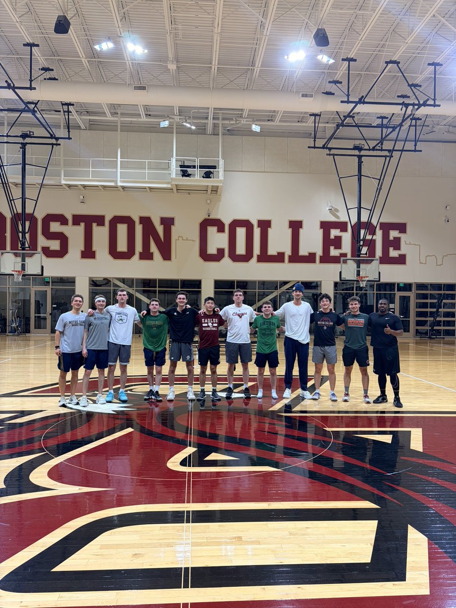 BC Men’s Basketball Managers tweet media