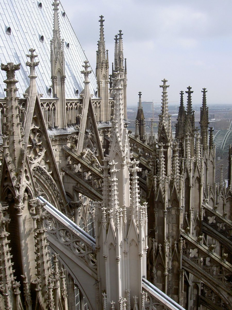 ev0lence's tweet photo. Wikigacha SSR - Gothic Cathedrals and Churches

"Spire and shadow reach the heavens, echoing faith through stone and time." https://t.co/7QRO5l1ImK