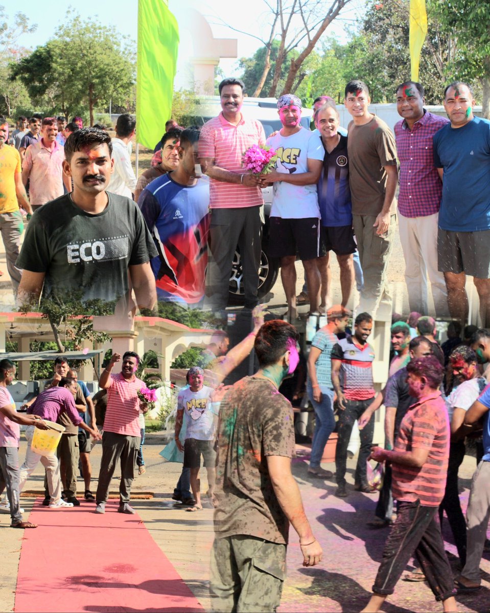 206CoBRAbn's tweet photo. Rangon, mithaas aur apnapan ke saath Holi ka tyohar हर्षोल्लास के साथ मनाया गया। होली के अवसर पर रंग, उमंग और सौहार्द का सुंदर संगम देखने को मिला।
 इस पावन अवसर पे सभी देश वासियों को होली की हार्दिक शुभकामनाएं एवं बधाई 
#Holi2026 #FestivalOfColors
#206CoBRA #CRPF https://t.co/8kkmGBnCWd
