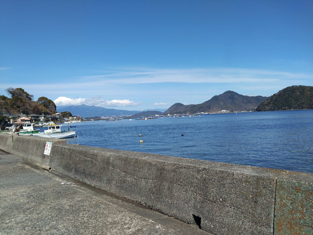 H2SO4Fas's tweet photo. 久々に昼の沼津へ…

暖かい！！ https://t.co/KEpNqhBbNk