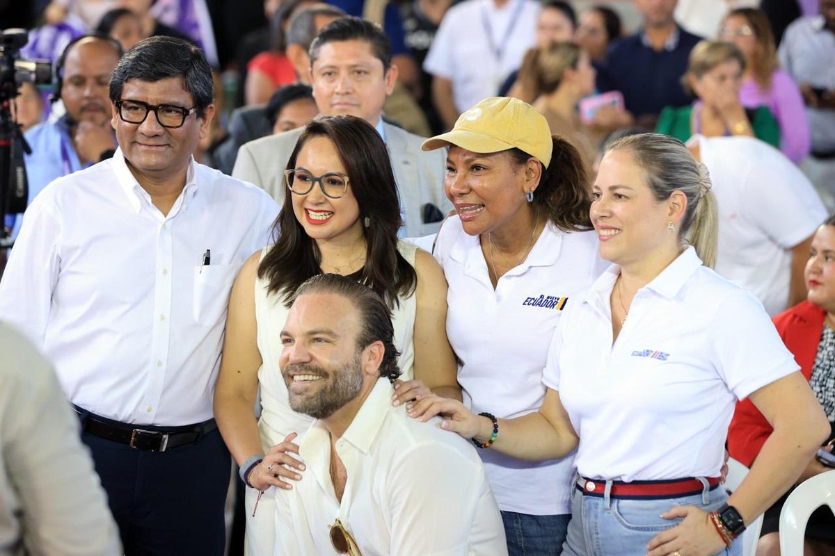 Alexandra Navarrete R tweet media