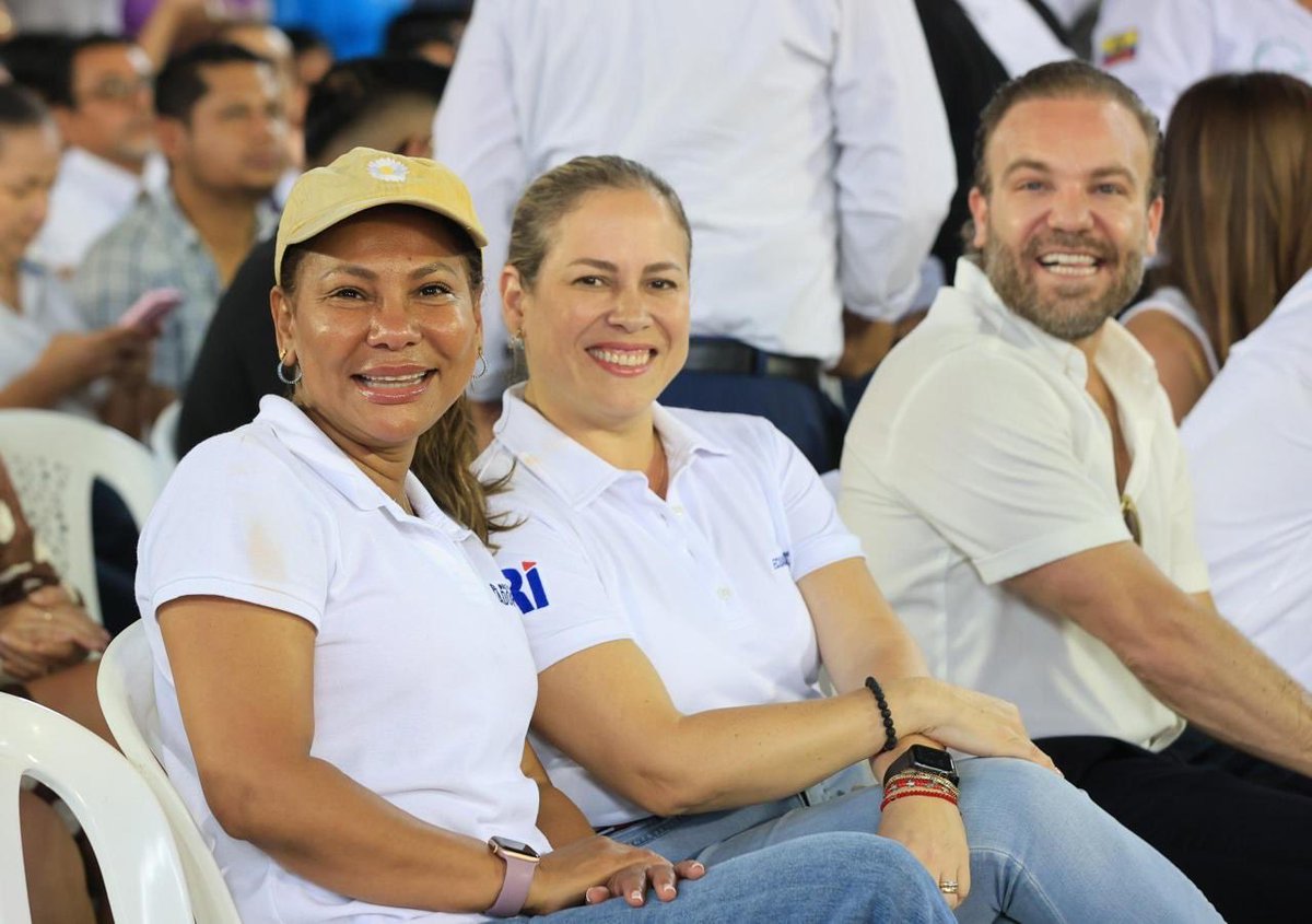 Alexandra Navarrete R tweet media