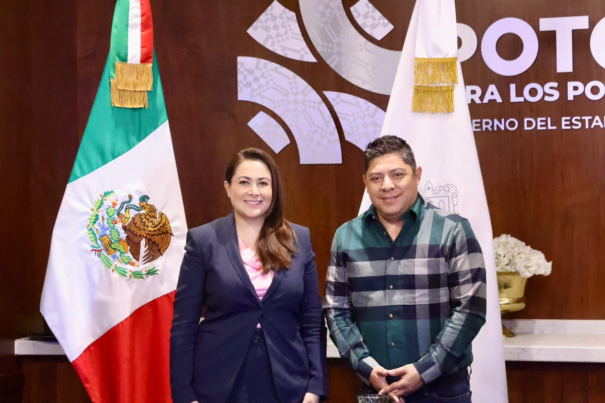 Este viernes nos reunimos con la gobernadora de Aguascalientes, Tere Jiménez, para platicar sobre próximos proyectos conjuntos que mejorarán y fortalecerán la conexión entre nuestros estados.

Seguimos trabajando en coordinación y sin límites por el desarrollo de la región.