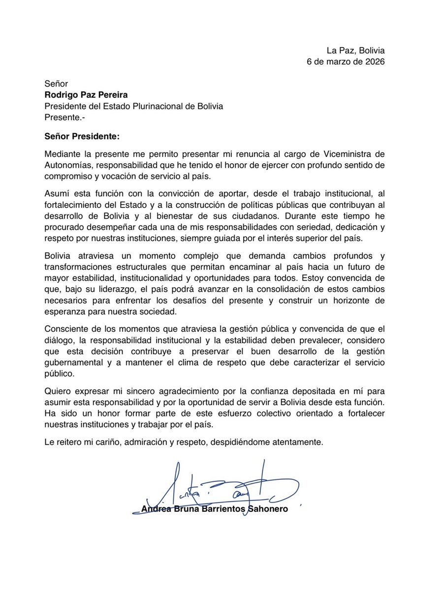 _BoliviaDigital's tweet photo. RENUNCIA LA VICEMINISTRA BARRIENTOS; LA PRESIÓN PUDO MÁS

Así escribió Barrientos su despedida en sus redes:
"Los cargos son pasajeros, pero las convicciones no" https://t.co/1QwrMwSf0k