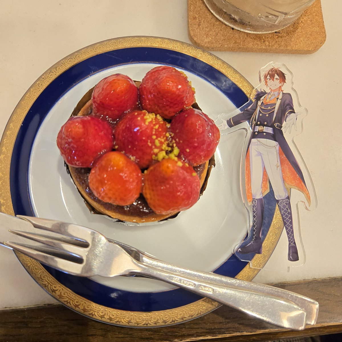 カフェオレといちごのタルト( ◜ᴗ◝)
にしむら珈琲