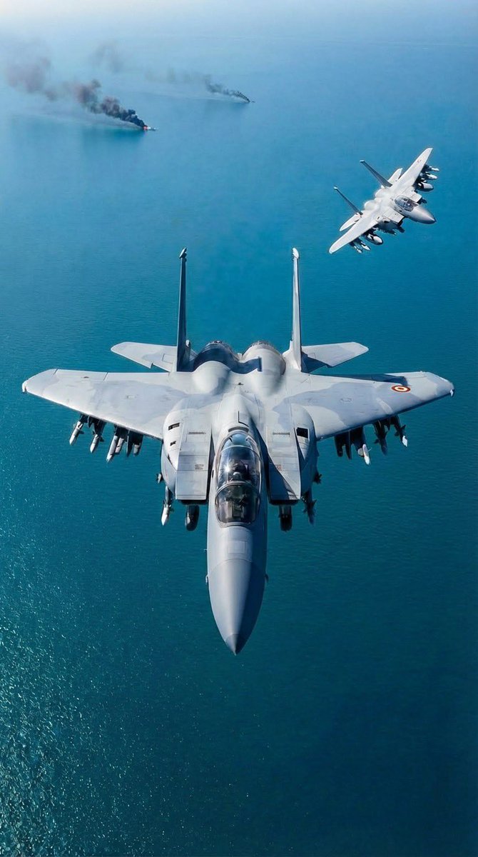 Chicks In Heels tweet media