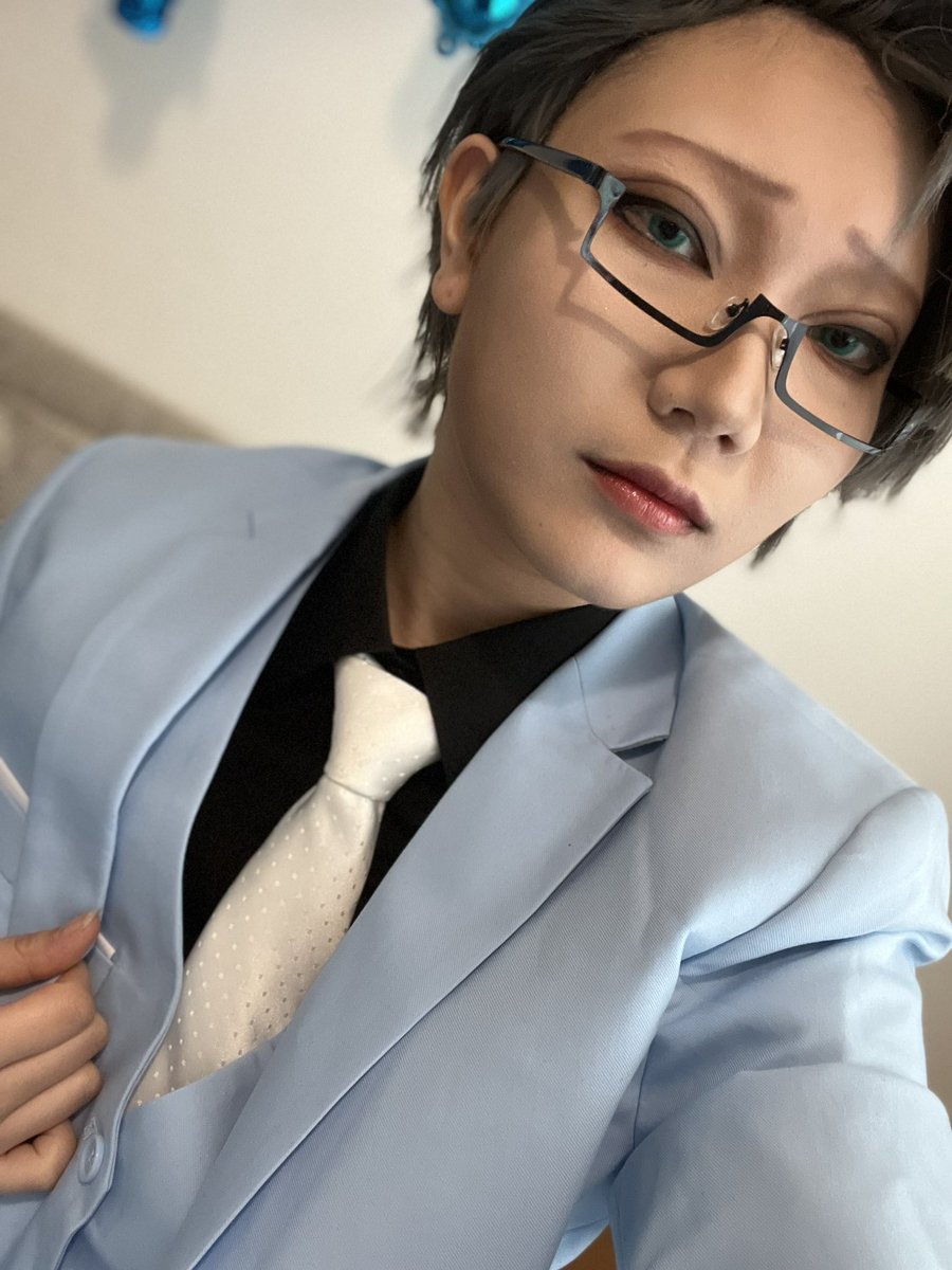 a_w_cos's tweet photo. きたぜぇぇえ💕
めいいっぱいあいちゃんをお祝いするぜ🫶💕
🎤🐰ホストだぜ😎
 #ヒプマイコス https://t.co/qSaq3cboc1