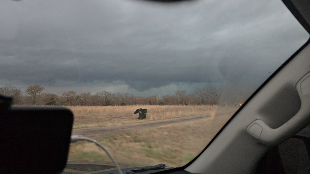 StormchaserZJ's tweet image. Wild day and night of storm chasing! Briefly saw the Bristow tornado! Then I was just a couple hundred yards away from the N Tulsa Tornado video was from 36th St N and Apache St. Fair amount of structural damage in that area.
1st chase of 2026 was quite the adventure.