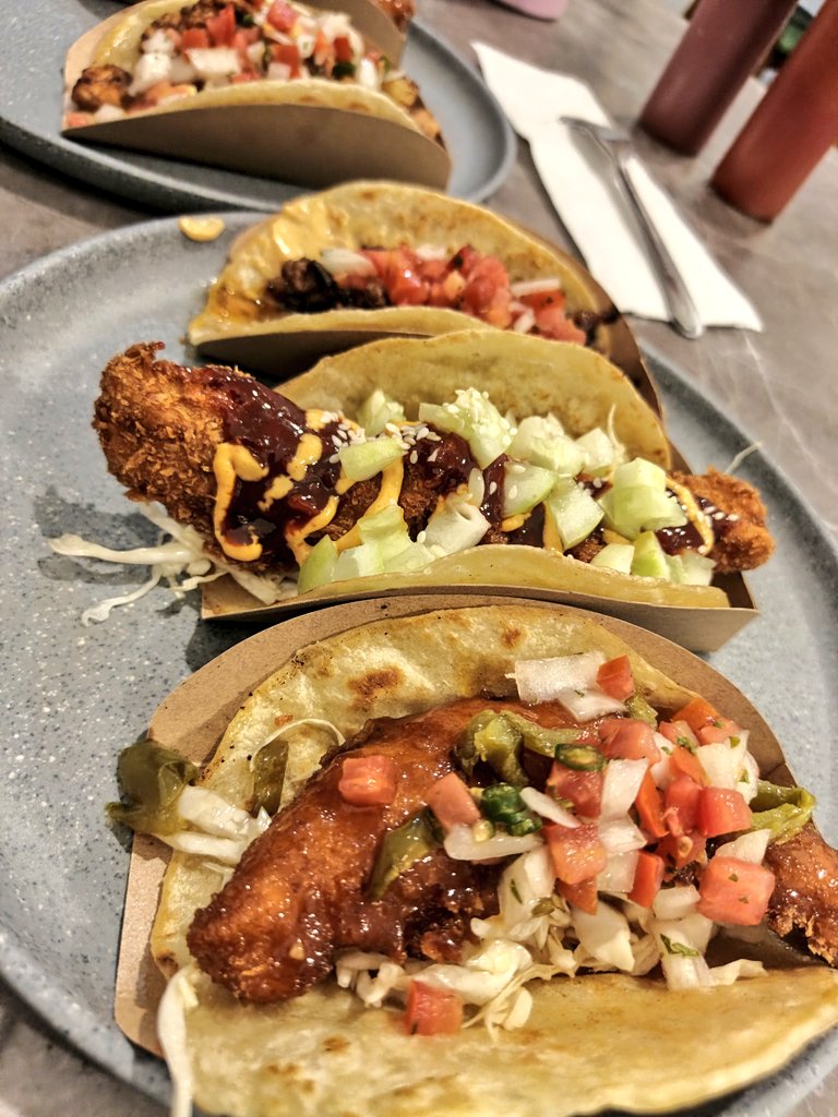 sophsphsp's tweet photo. If you're around jaksel please try Something in Between in Andara. Me and my gf are regulars there and their tacos are only 18k each. It's such an underrated Tex-Mex spot and I genuinely want more people to discover it so they can keep thriving. https://t.co/AxdhZP1jkD