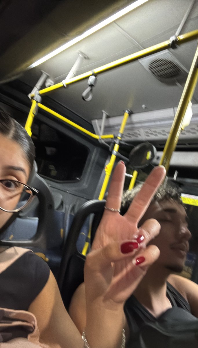 zHesselpkm's tweet image. amo a julia Regatieri de lima #inimigos