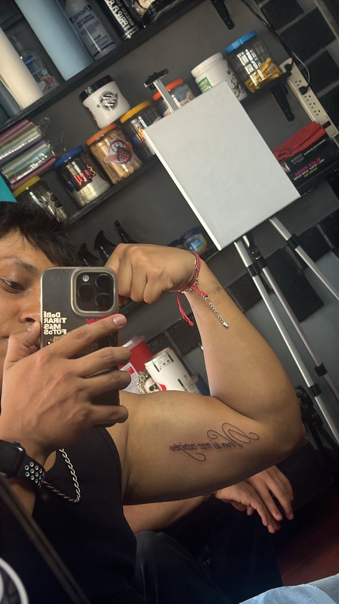 semarchitólaflor tweet media