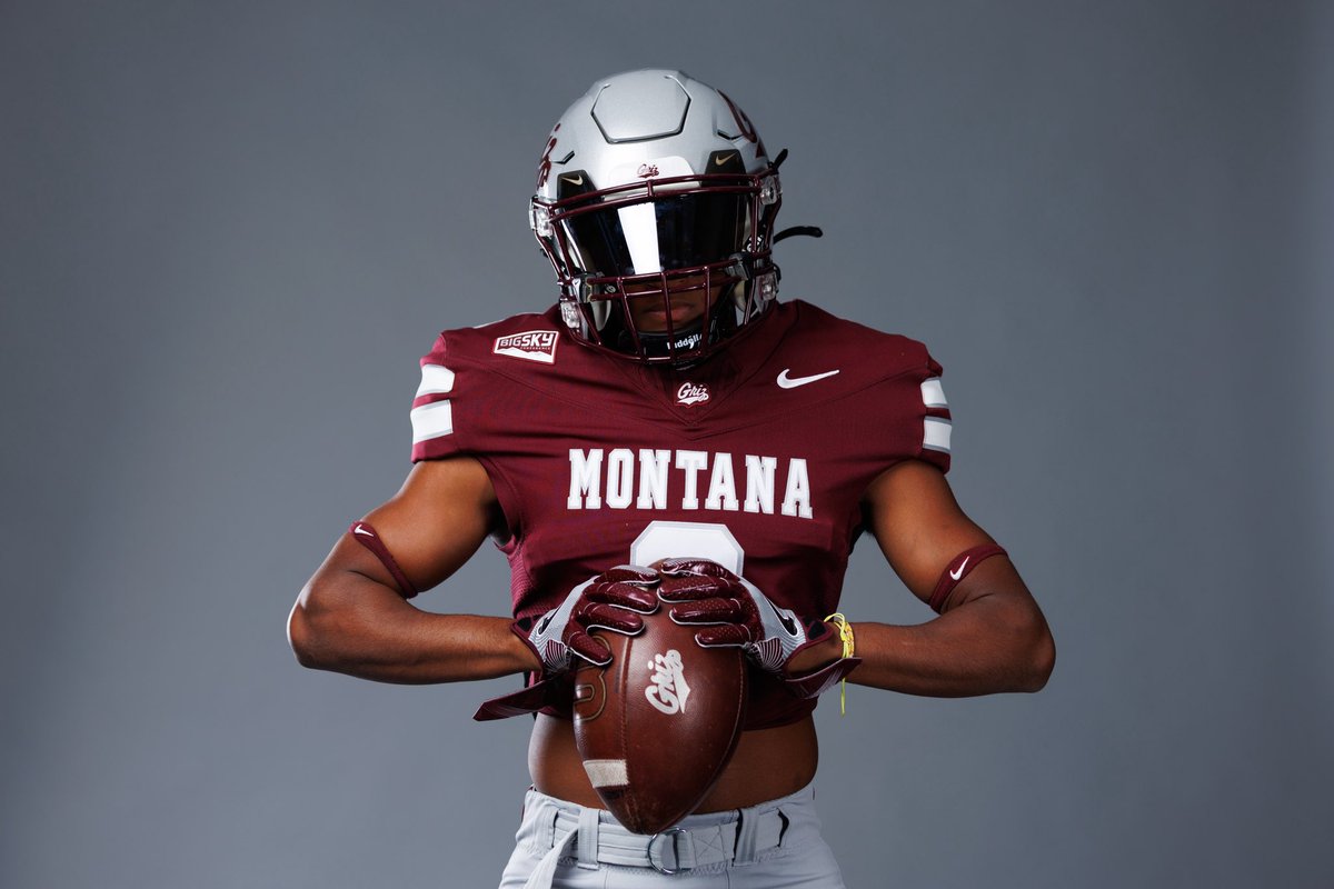 RyeRoberts9's tweet photo. Thank you coach @KeatonJ_3 and coach @CoachWesNurse @Coachbk_griz for the awesome junior day and @montanagrizfb offer!!  Thankful for the opportunity! @TXPSMedia @TXRecruits @TFloss32 @TXPrivateFBGuy @REPFootballRec @REPCoachMorgan @jdjoseph11 https://t.co/iLEMDV4aWm