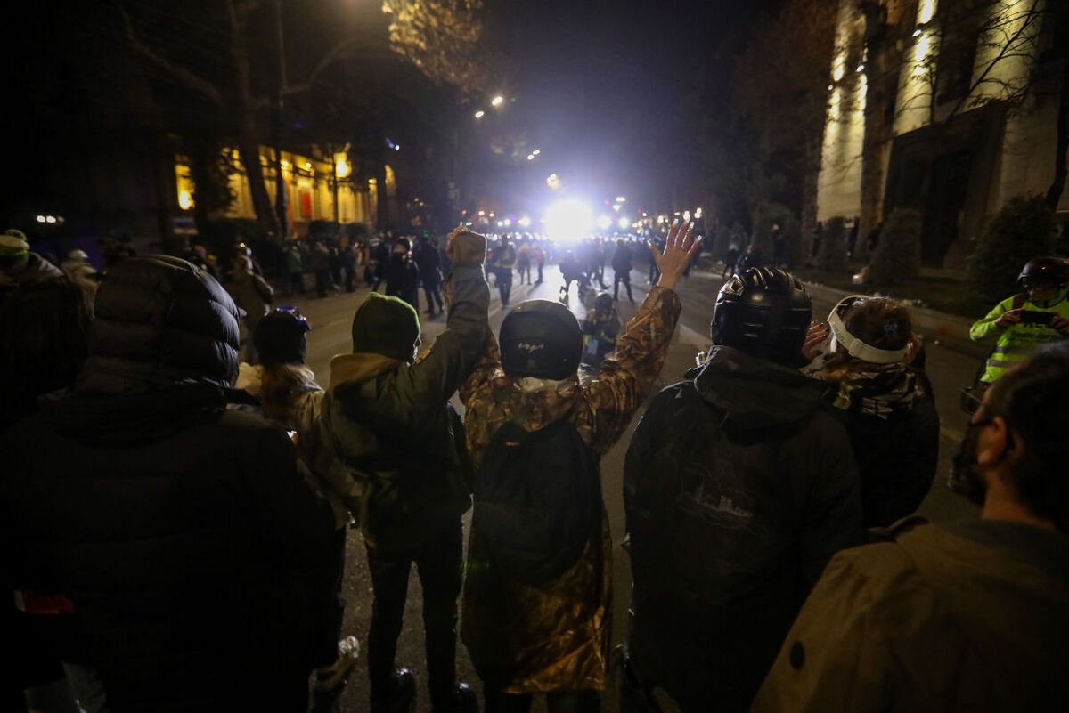 CaucasianKnotEn's tweet image. Those involved in the attack on journalists outside Kakha Kaladze's campaign headquarters in the fall of 2025 have been charged with obstructing journalistic activity. The defendants remain at large.

#Georgia #FreePress #news 

More: eng.kavkaz-uzel.eu/articles/73354