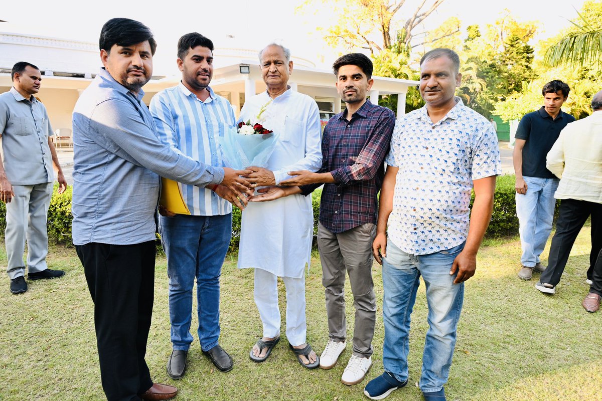 प्राथमिक अध्यापक संघ(लेवल-प्रथम) tweet media