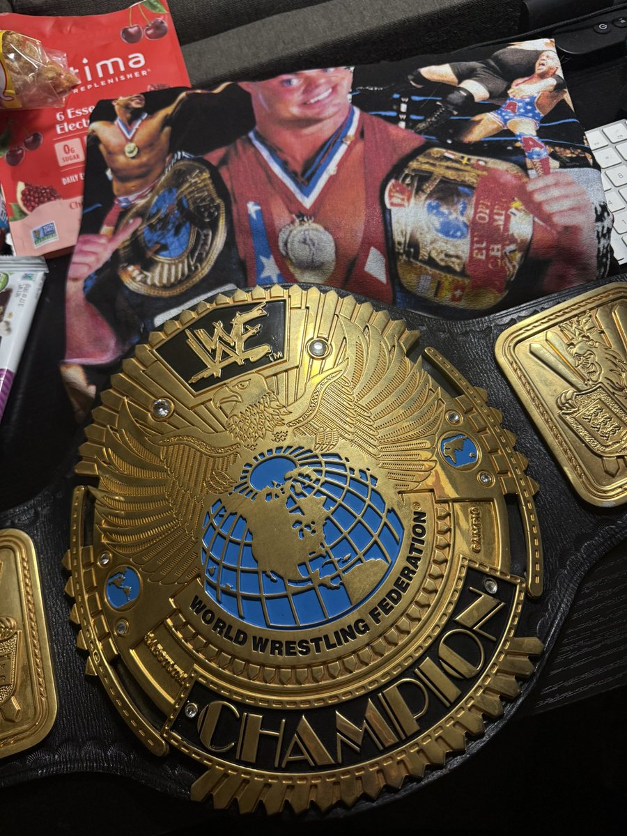 Mike Groves tweet media