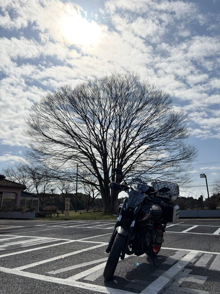 Hazime332's tweet photo. #ツーリング #MT07 #YAMAHA #YAMAHAmotorcycles #RM33J #千葉県民ライダー #バイクが好きだ #motorcyclelife #TANAX #タナ友 #tourshellcase #CHIGEE #Smartridemonitor #レッドバロン #daytonajp #GIVI #quadlock https://t.co/WhdYswvPmo
