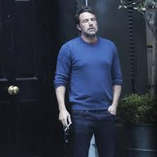 ⚠️ Was passiert hier gerade?

Ein Überblick. Weil sich in einer Woche mehr verschoben hat als in den letzten drei Monaten zusammen.

Am 28. Februar haben die USA und Israel Iran angegriffen. Seitdem eskaliert alles.

→ Iran hat zurückgeschlagen – Raketen auf Israel, auf US-Basen