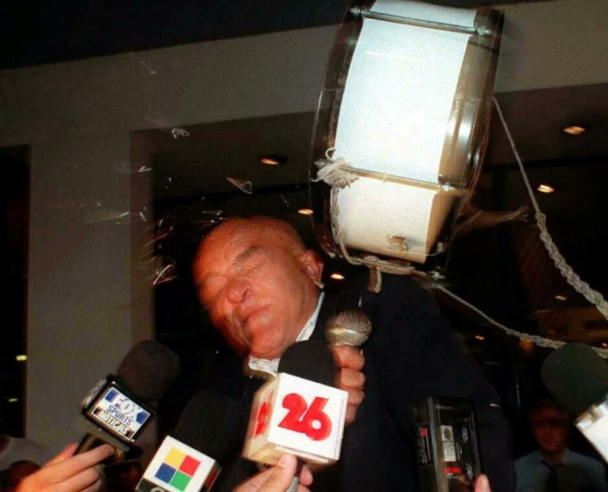 Hinchadas hay muchas, que hayan amado y defendido a su club como la de RACING a lo largo de la historia, ninguna.

#DiaDelHinchaDeRacing 🩵🤍