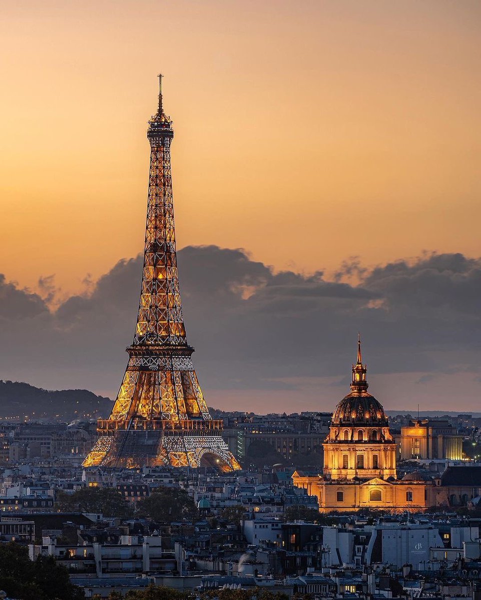 ForeverPhotos88's tweet photo. Paris, France 🇫🇷 https://t.co/PKkjQx9Aqo
