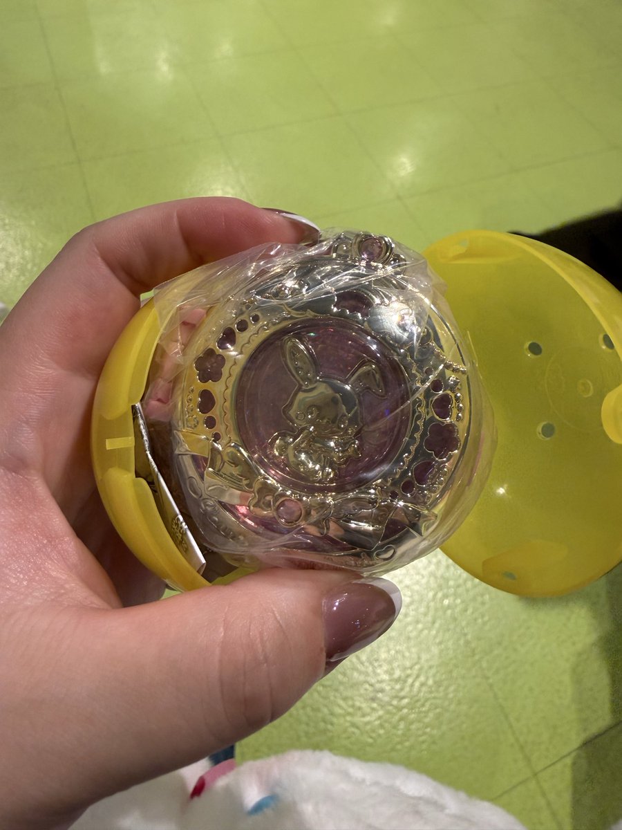 azu02116's tweet photo. サンリオ ピューロランド ロマンティックカプセルコンパクト ロマンティック コンパクト
交換探してます。

譲)ウィッシュミーメル
求)シナモン　シナモロール

3/7にてピューロ内にてお手渡し可能です。
郵送交換も対応可能です。

お心当たりある方はDMまたはリプお願いします。 https://t.co/WCx5qK6NqT