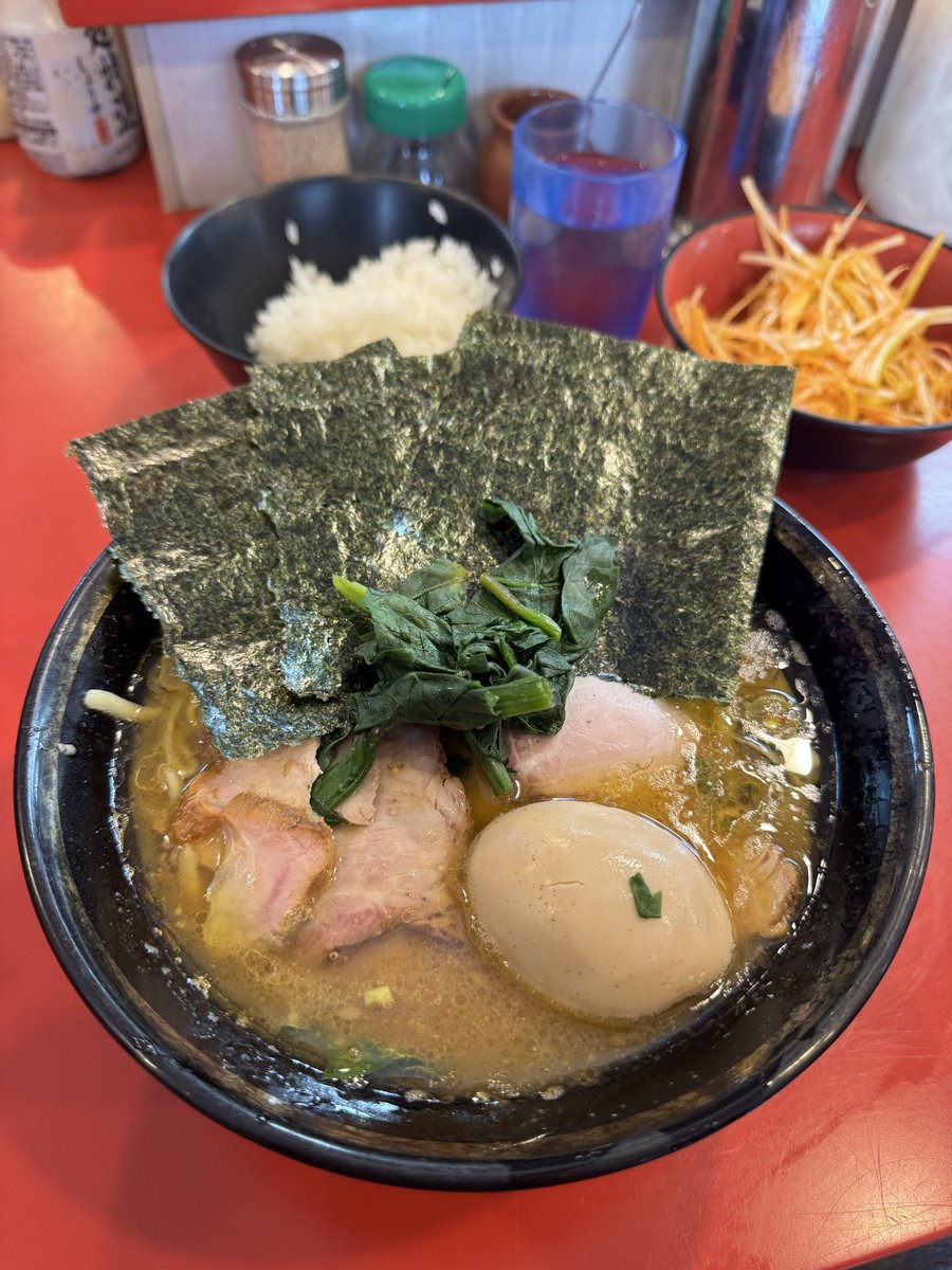 まるこめ tweet media