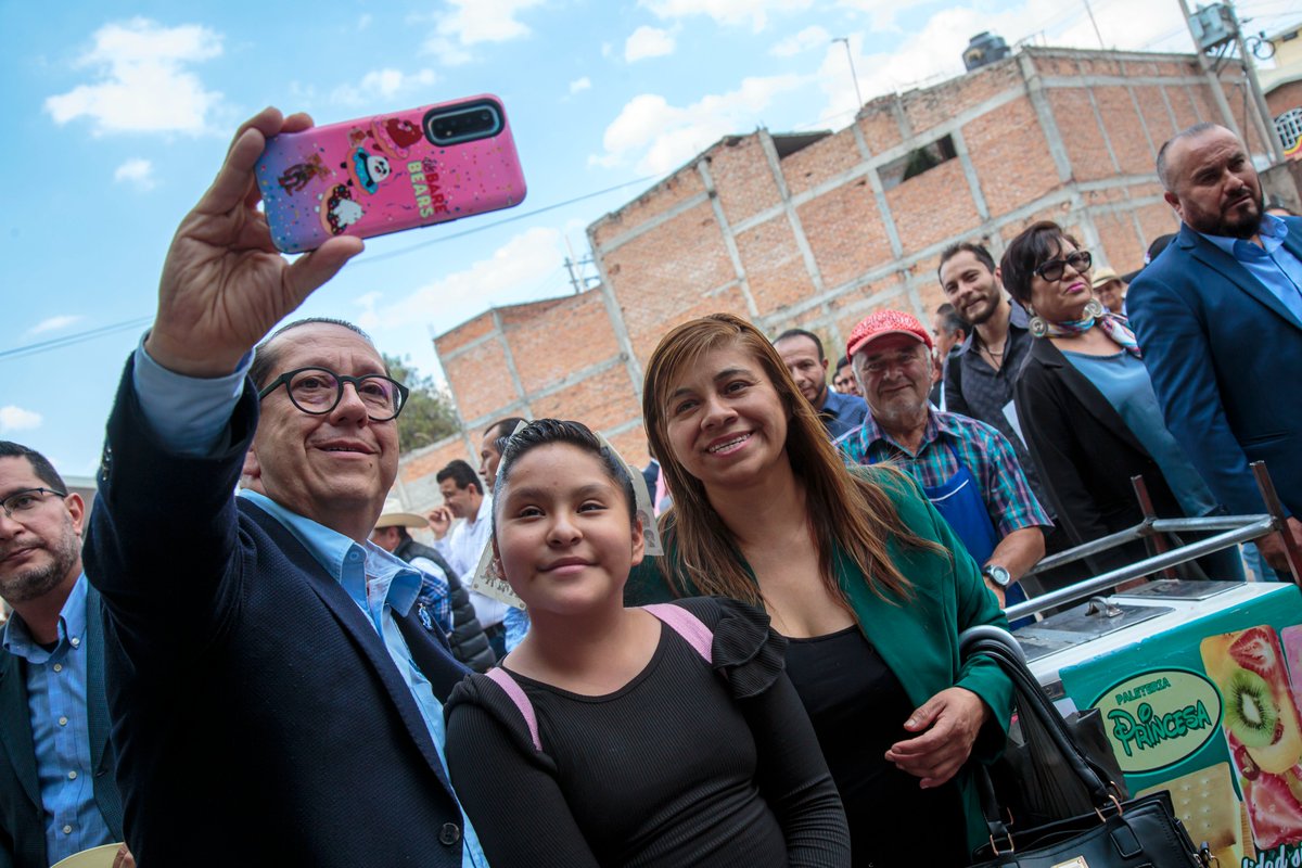 DrGabrielCortes's tweet photo. Acompañamos a la Gobernadora @LibiaDennise en la presentación del #2doInforme en el municipio de Apaseo el Alto.
Destaca la política de Cero Rechazo y que garantiza atención médica sin distinción de afiliación. https://t.co/htHWNX9hww