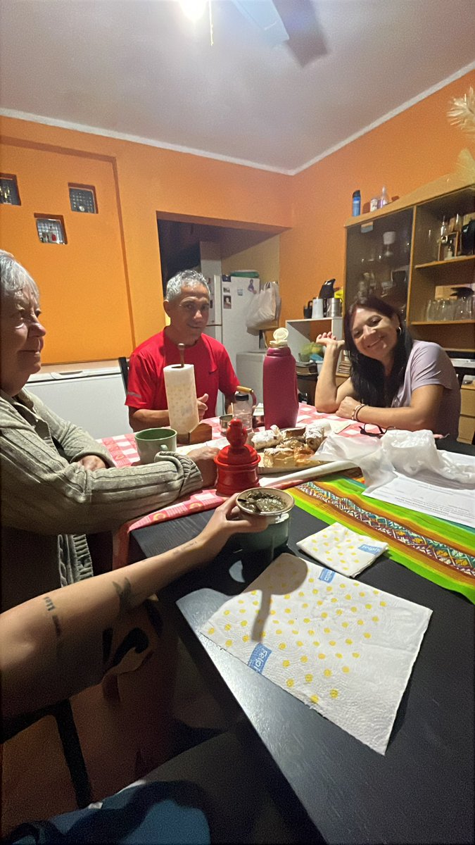 Mis suegros? Mejores que los tuyos 💋

Les dije que no me busquen y me esperaron afuera del Hospi 🥹