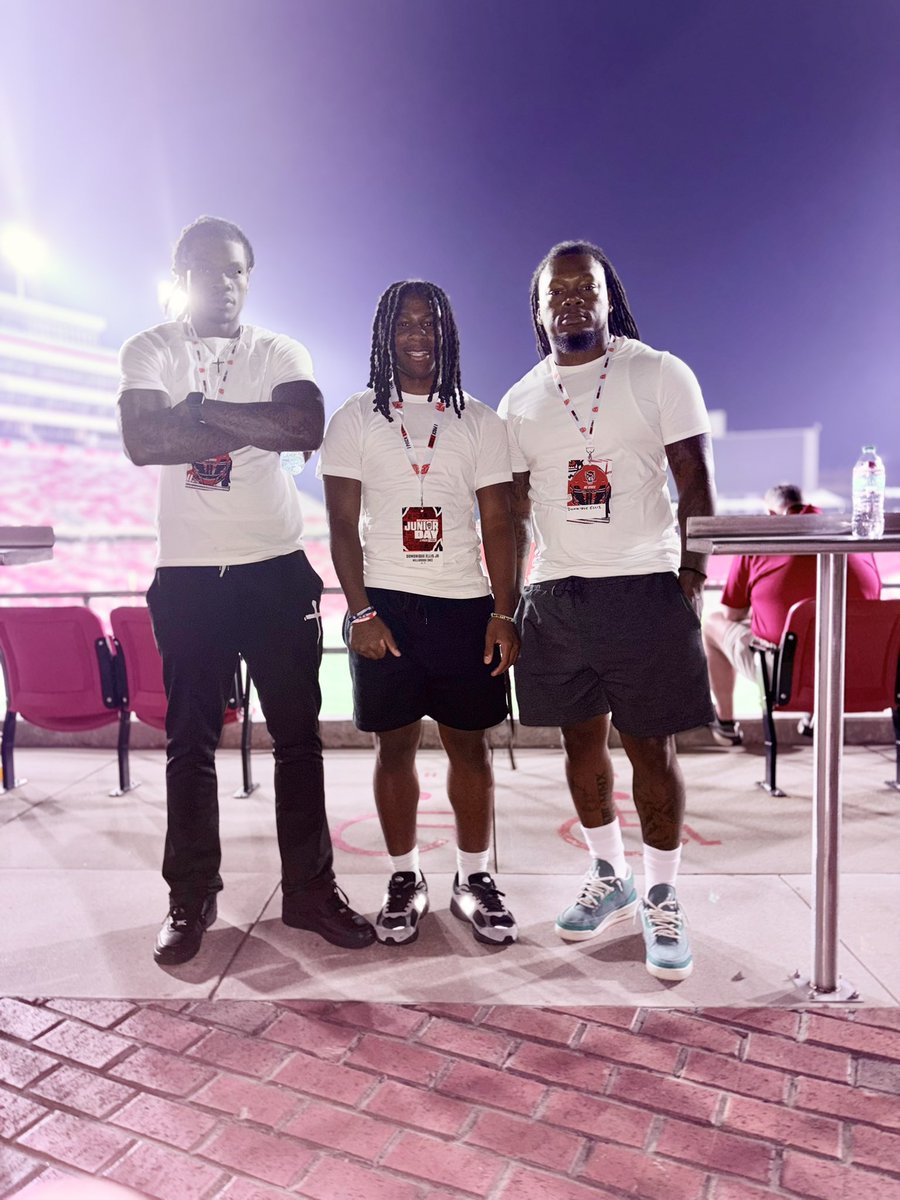 Dominique Ellis Jr tweet media