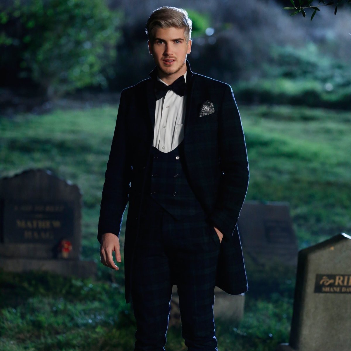 Escape the Night tweet media