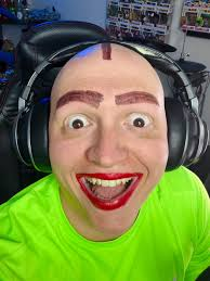 davius mavius tweet media