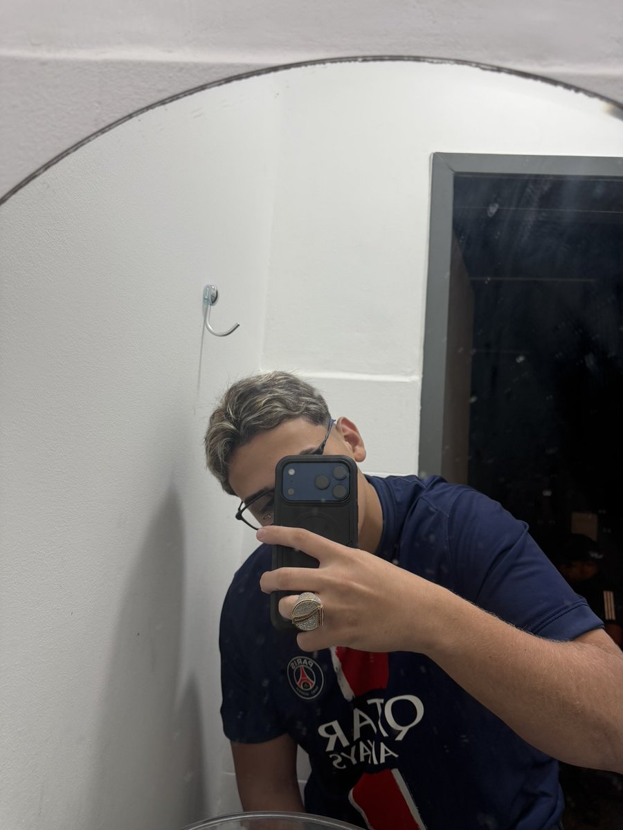 𝒟𝑜𝓂 tweet media