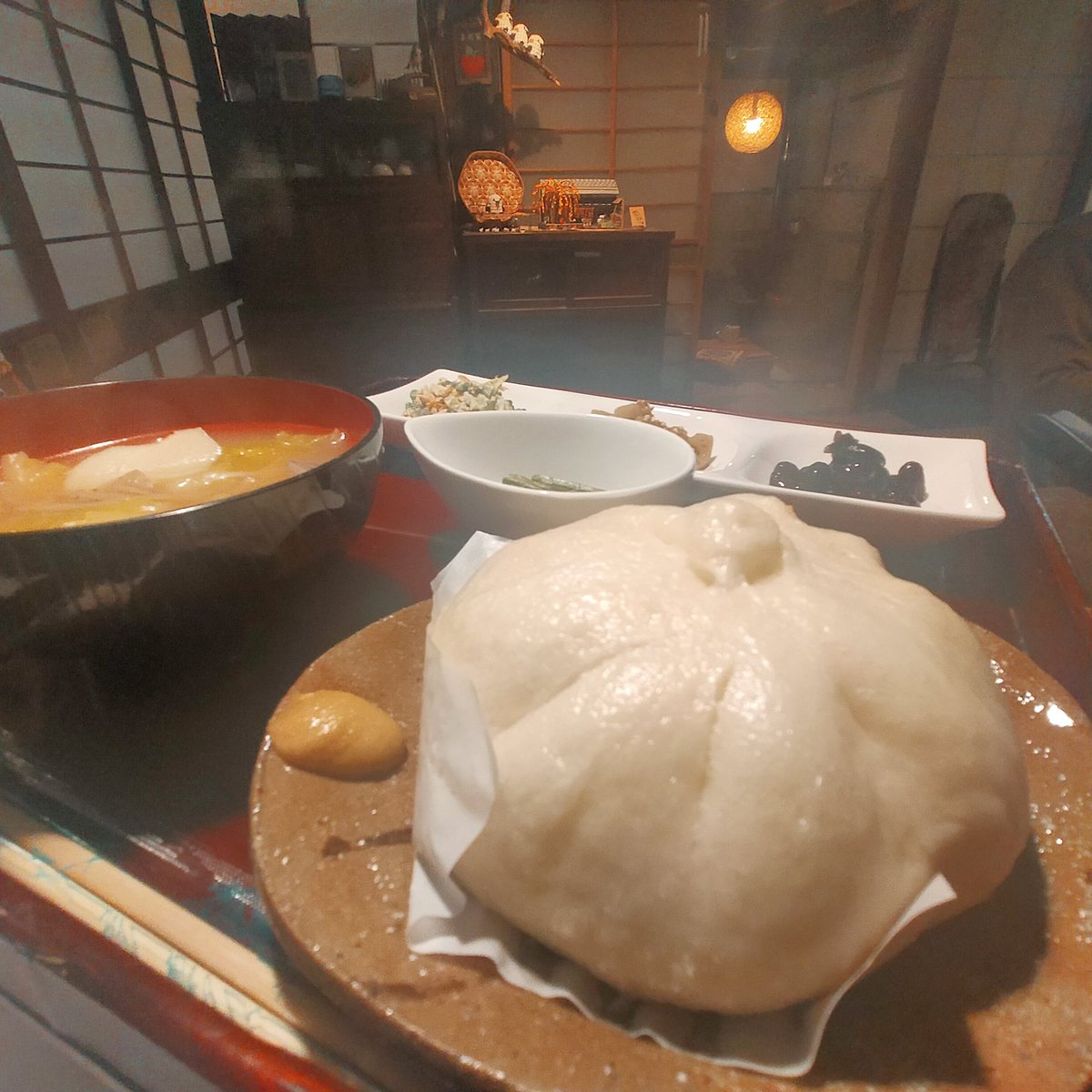 自家栽培小麦を使った
ピザ
手作り豚まん御膳
あり〼

#古民家カフェ