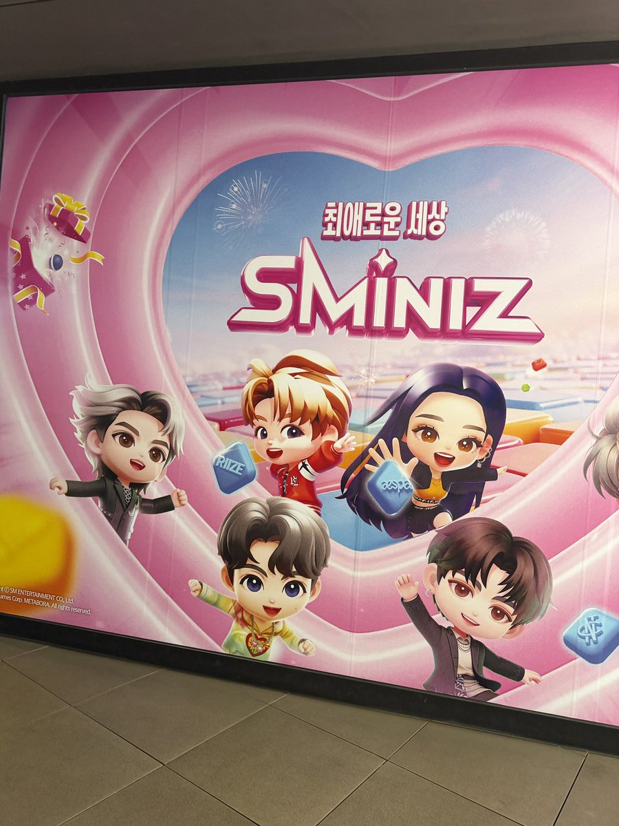 wwinterblue1's tweet photo. 포토존 넘 이뻐요🤍🩵

@SMiniz_gb https://t.co/tGC5MXjryt