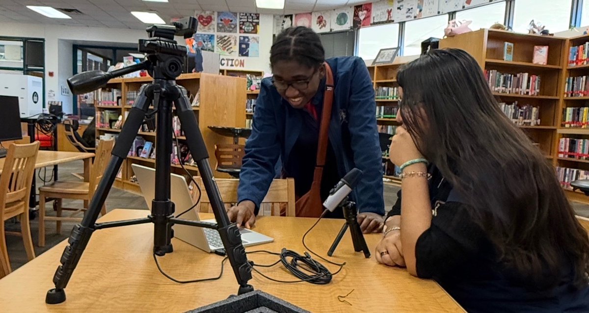 Christine Estrada tweet media