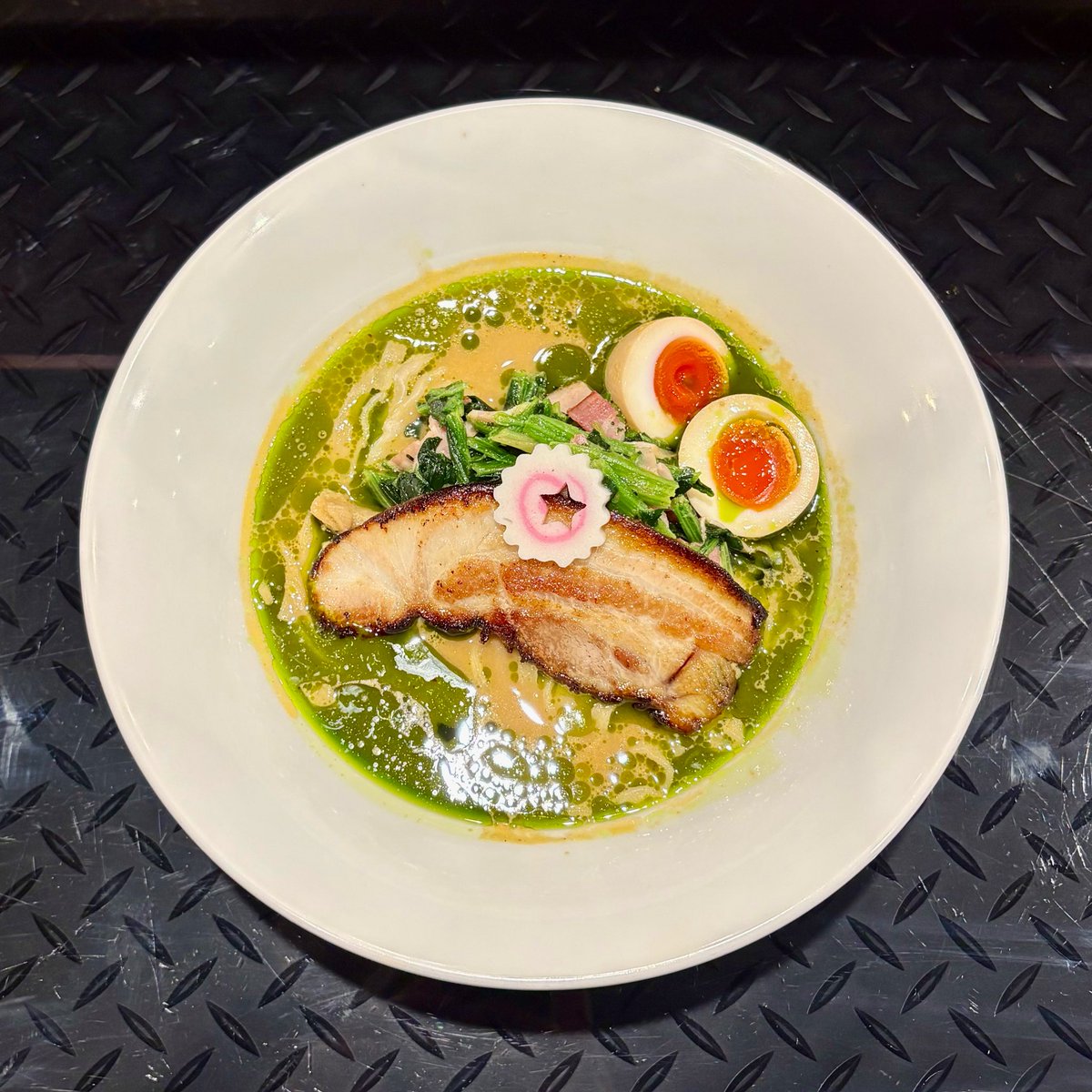 八咫烏 (@yatagarasukudan) / Posts / X