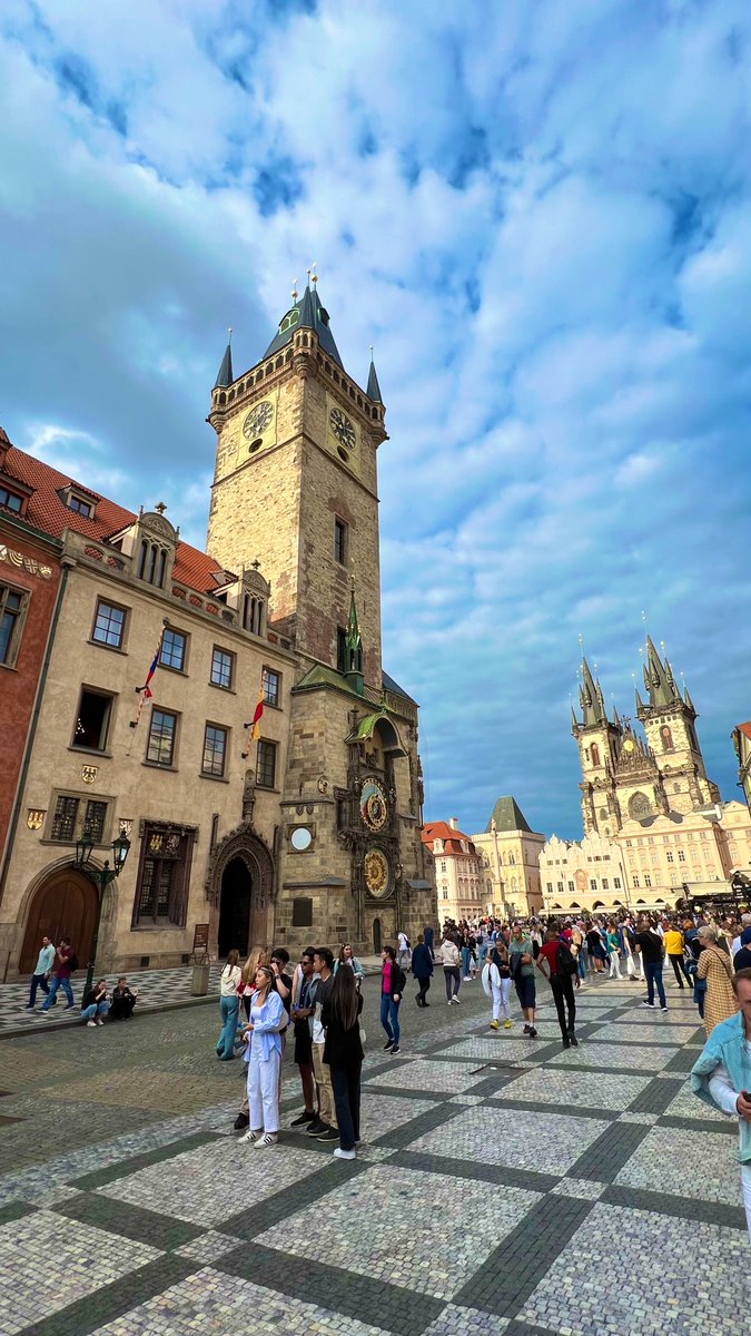 AHMADALAZMI74's tweet image. اجمل عواصم
آوروبا 

#التشيك 🇨🇿 #براغ
#Prague