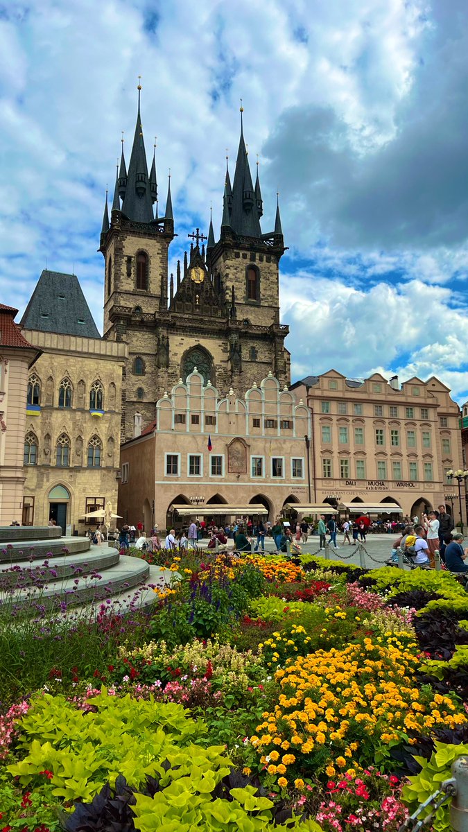 AHMADALAZMI74's tweet image. اجمل عواصم
آوروبا 

#التشيك 🇨🇿 #براغ
#Prague