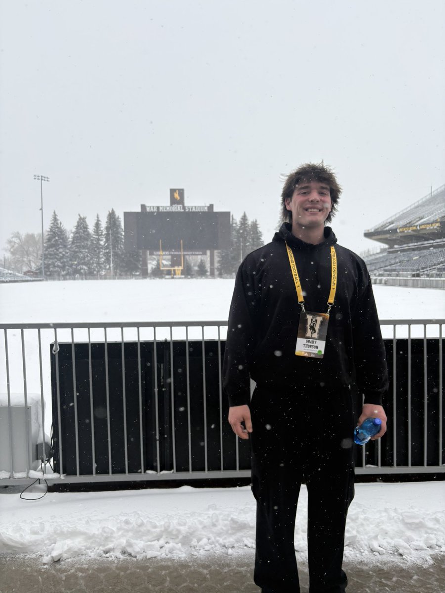 GradyThomson93's tweet photo. Great to get out to Laramie for a Junior Day. Can’t wait to be back this summer. @wyo_football @Coach_DGibson @CoachBHen @BroomfieldFtbl @CoachCollaso @CaptainKirk02 https://t.co/1XyQfUacrU